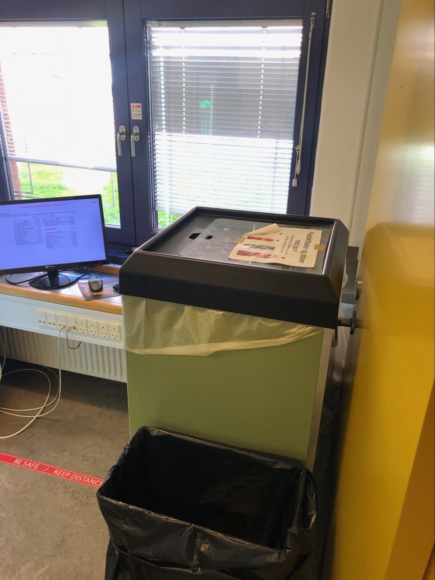 duks-pant3.jpg duks-pant3.jpg